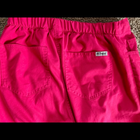 Grey’s Anatomy scrub pants size small hot pink - Picture 5 of 5